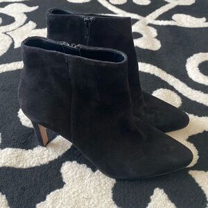 Banana Republic Mid Heel Suede Pointed Toe Ankle Bootie Sz 8.5